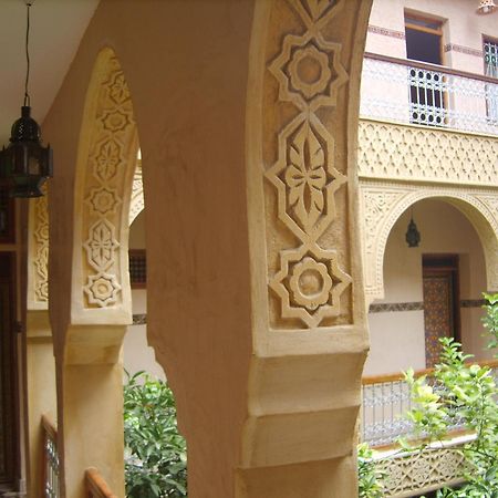 Riad Les Chrifis Navette Aeroport 24 Sur 24 Fès Exterior foto