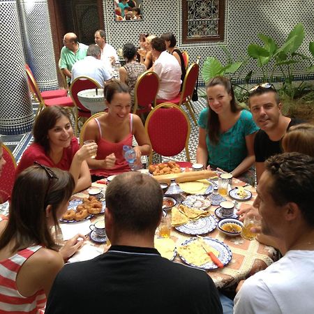 Riad Les Chrifis Navette Aeroport 24 Sur 24 Fès Exterior foto